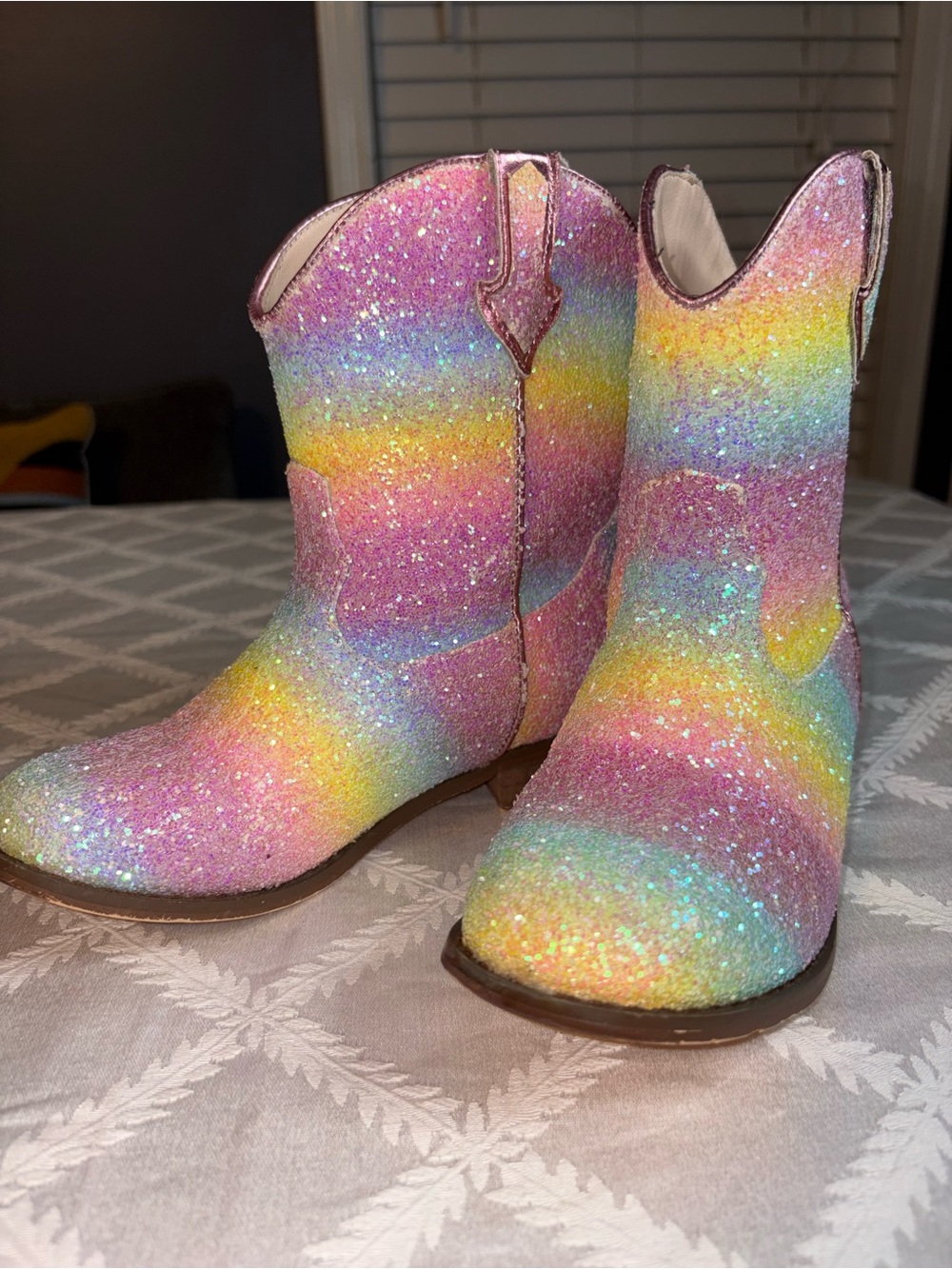 Girls Ombre Rainbow Sparkle Western Boots - size 2